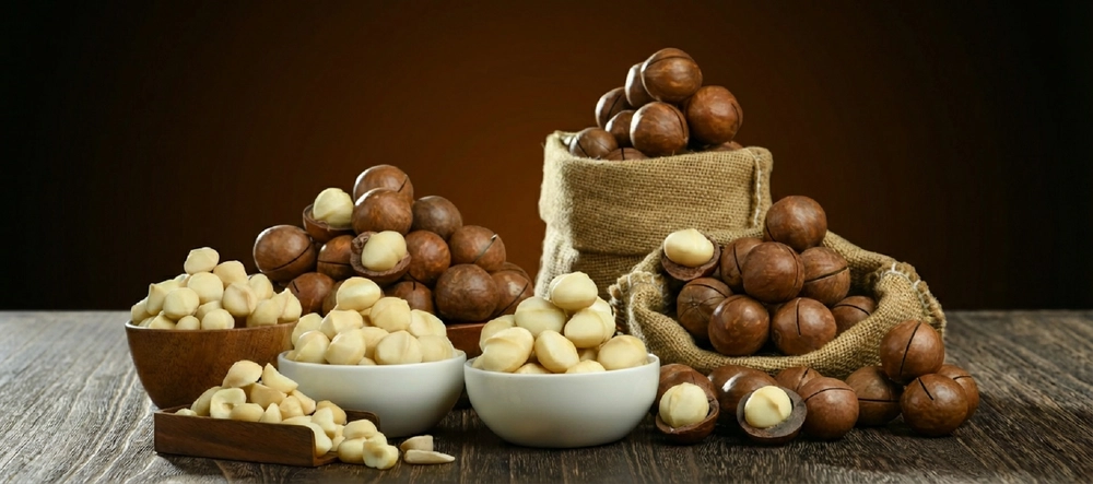 banner of walnuts macadamia nuts-1