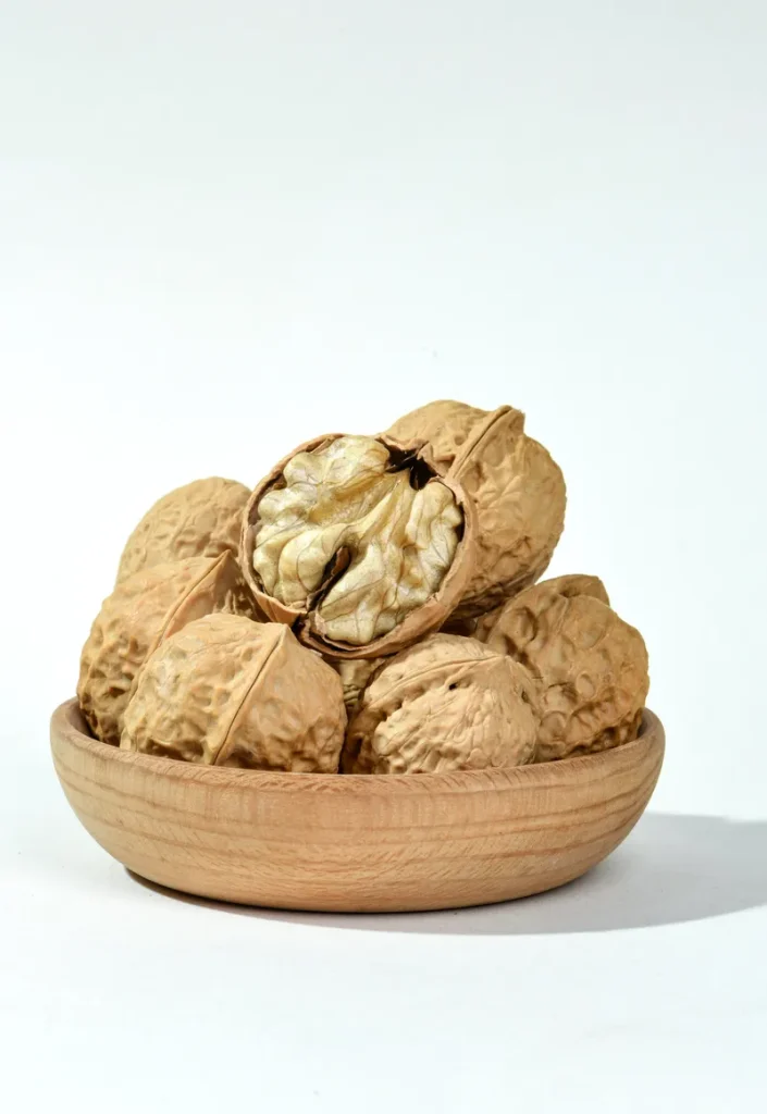 Bulk whole walnuts in shell