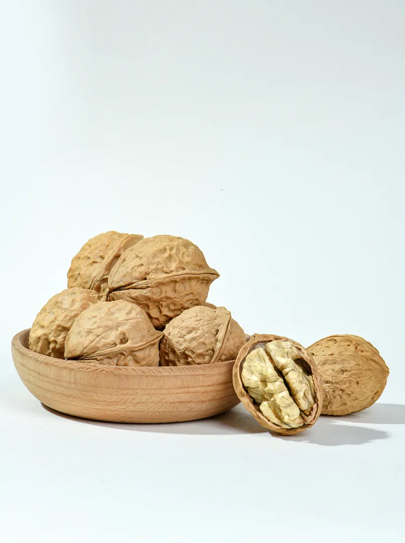 Bulk whole walnuts in shell